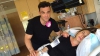 INCREDIBIL! Ce făcea Robbie Williams în timp ce soţia lui era în chinurile naşterii (VIDEO)