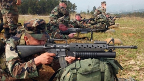 Rusia susţine că are dovezi ce demonstrează înarmarea Ucrainei din exterior. "Aceste acţiuni riscă să provoace noi violenţe"