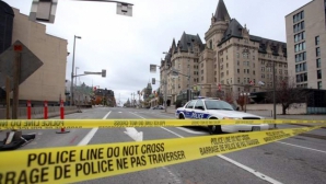 Autorul atacului din Ottawa, un canadian cu trecut dubios. Vezi primele imagini înregistrate de camerele de supraveghere
