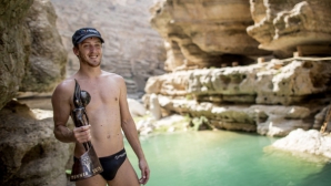 Britanicul Gary Hunt este noul rege al înălţimii. A devenit campion mondial la cliff diving