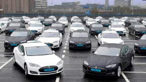 167 de vehicule Tesla Model S se vor transforma în taxiurile aeroportului din Amsterdam (FOTO)