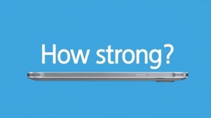 Samsung se spală pe mâini. Un clip amuzant demonstrează că telefonul recent al sud-coreenilor nu se îndoaie (VIDEO)