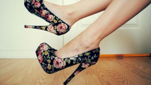 Veşti bune pentru amatoarele de pantofi cu toc înalt. A fost inventată încălţămintea care face  bine sănătăţii