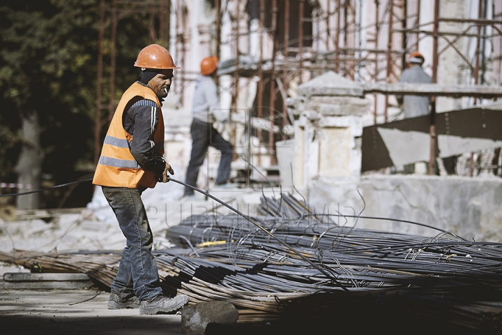 Conacul Manuc Bei din Hânceşti va fi deschis pentru vizitatori la sfârşitul anului viitor (FOTO)