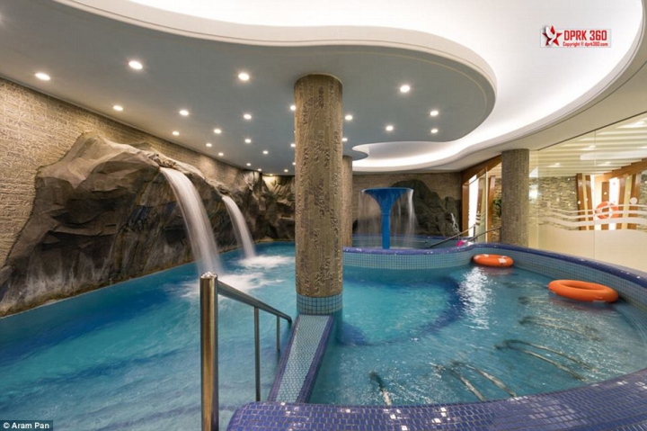 Un fotograf a primit acces exclusiv în primul complex de schi din Coreea de Nord (GALERIE FOTO)