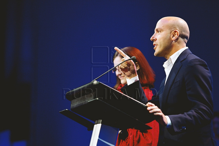 2 000 de membri PDM au participat la prezentarea viitorilor deputaţi ai partidului (FOTO)