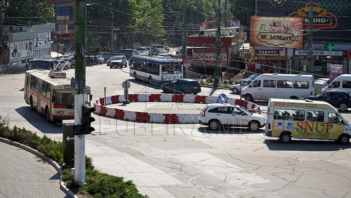 Peste 500 de încălcări ale Regulamentului de circulaţie într-o singură zi. Poliţiştii au amendat şi pietoni