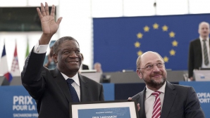 Un ginecolog din Congo a primit premiul Saharov din partea Parlamentului European