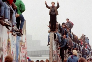 Astăzi se împlinesc 25 de ani de la căderea Zidului Berlinului. Cum va fi sărbătorit evenimentul