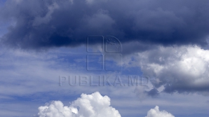 "Este o poartă spre cosmos". Locuitorii unui orăşel din Australia au fost uimiţi de apariţia ciudată de pe cer (FOTO)