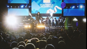 SEARĂ INCENDIARĂ în centrul capitalei. Artişti renumiţi din Rusia au încins atmosfera în PMAN 