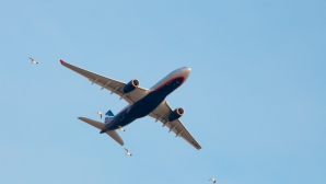 Rusia a lansat un nou avion de pasageri (VIDEO)