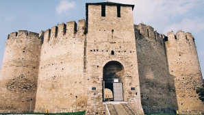 Lucrările de renovare a cetăţii Soroca, pe ultima sută de metri: E un obiect istoric important