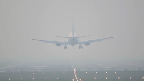 Nervi la aeroportul din Chişinău: Nimeni nu a venit să discute cu noi, am fost abandonaţi