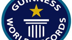 Oameni din întreaga lume au încercat să rămână în istorie, de Ziua Recordurilor. Unii au dansat can-can, alţii au alergat în patru labe