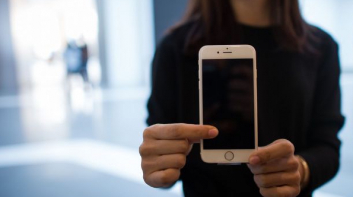 Decizie fără precedent! Ţara în care iPad şi iPhone vor fi interzise de la 1 ianuarie 2015