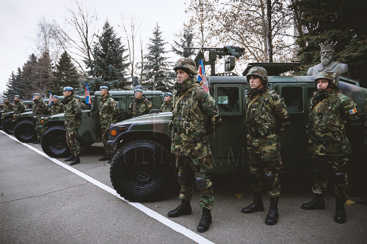 Statele Unite ne-au dăruit vehicule militare. Ambasadorul Moser: Nu este ultima donaţie de acest fel (GALERIE FOTO)