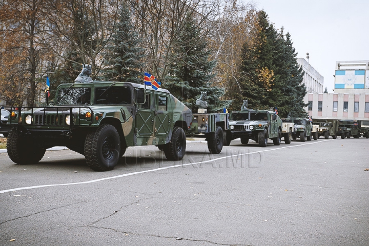 Statele Unite ne-au dăruit vehicule militare. Ambasadorul Moser: Nu este ultima donaţie de acest fel (GALERIE FOTO)