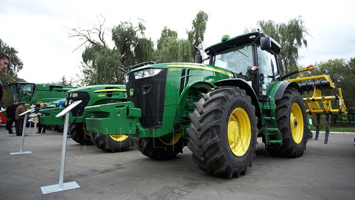 Un biocombustibil obţinut din portocale ar putea fi utilizat la tractoare şi la alte utilaje agricole