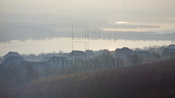 Imagini cu toamna târzie din acest an. Liniştea a pus stăpânire pe Moldova (FOTOREPORTAJ)