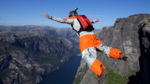 Nebunie curată! Un australian a realizat un truc extrem pentru o cauză nobilă