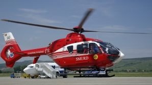 Un elicopter SMURD s-a prăbușit într-un lac din România. Salvatorii caută trei persoane