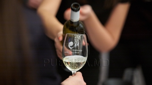 "Ne mândrim cu ele". Cele mai bune licori au fost degustate la o nouă ediţie a Vernisajului vinului