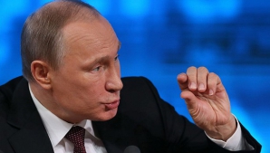 Vladimir Putin, îngrijorat că devalorizarea rublei ar tenta rușii să consume vodcă ieftină