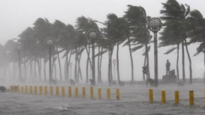 Alertă maximă în Filipine. Mii de oameni au fost evacuaţi din calea unui taifun 