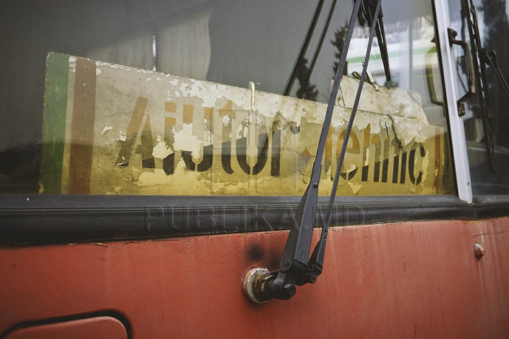 Calvarul mecanicilor de la parcul de autobuze din Chişinău (GALERIE FOTO)