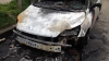 Un autoturism a ars complet în sectorul Buiucani. Sistemul de alimentare cu gaz nu a explodat