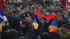 Proteste în toată Armenia! Manifestanţii cer pedepsirea soldatului rus care a împuşcat o familie