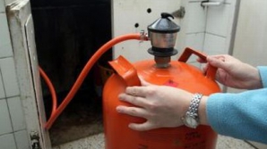 Explozia unei butelii de gaz a dus la spitalizarea membrilor unei familii din Nisporeni