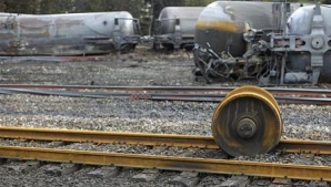 ACCIDENT GRAV pe o linie ferată: Cel puţin 10 oameni au murit 