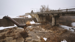 Capitala poate avea parte de un potop. Digul lacului Ghidighici stă să cadă (FOTO/VIDEO)
