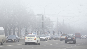 Poliţia RECOMANDĂ: Cum trebuie să şofezi corect pe timp de ceaţă