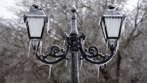 Sistemul de încălzire, AVARIAT la Buiucani! Îngheaţă 180 de blocuri