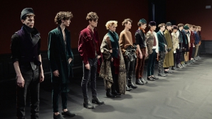 Capitala Franţei găzduieşte colecţiile designerilor celebri din industria modei