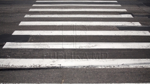 Bărbatul care a lovit cu maşina o minoră pe trecerea de pietoni a fost reţinut (VIDEO)