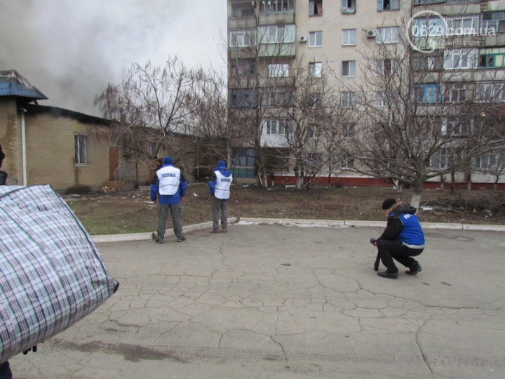 FOTOREPORT: Atacul din Mariupol le-a schimbat definitiv viaţa unor ucraineni