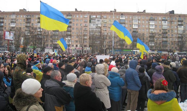 FOTOREPORT: Atacul din Mariupol le-a schimbat definitiv viaţa unor ucraineni