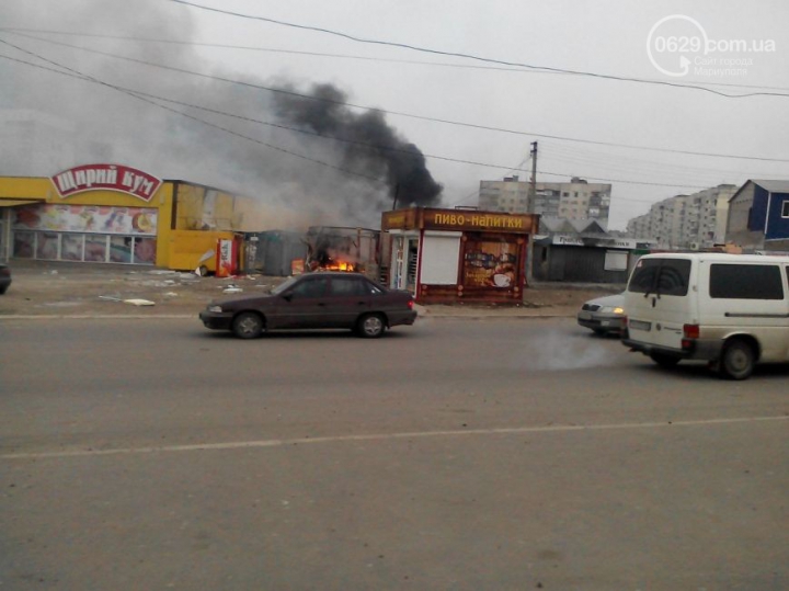 Oraşul-port Mariupol este atacat de separatişti. Cel puţin 30 de oameni au murit (FOTO/VIDEO)