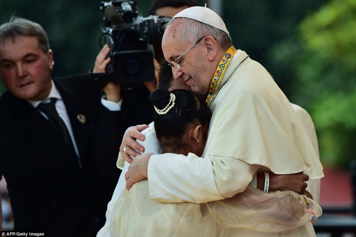 Număr RECORD de credincioşi la o slujbă oficiată de Suveranul Pontif (GALERIE FOTO)