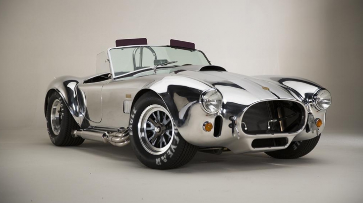 Legendarul musclecar american, Shelby Cobra 427, primește o ediție aniversară (FOTO)