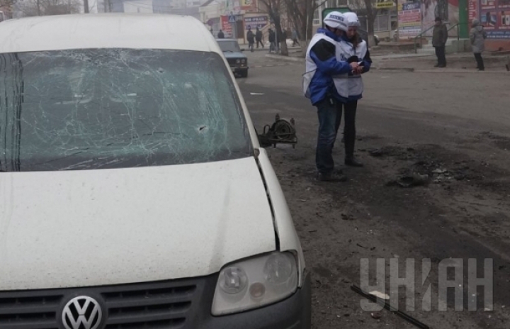 FOTOREPORT: Atacul din Mariupol le-a schimbat definitiv viaţa unor ucraineni