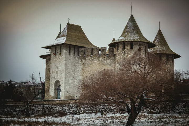 Cetatea Soroca, în mijloc de iarnă. FOTOGRAFII IMPRESIONANTE cu grandiosul monument