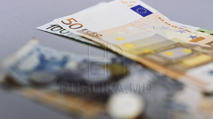 CURS VALUTAR: Moneda naţională a crescut în raport cu euro