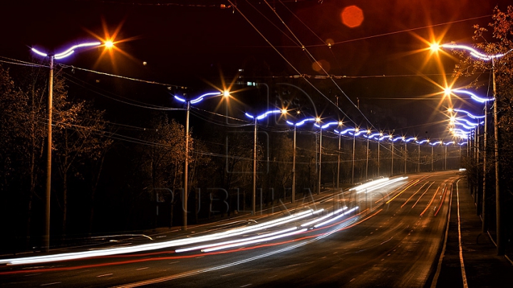 SĂ FIE LUMINĂ! Primăria capitalei aprinde becurile LED pe drumul care duce la Aeroport