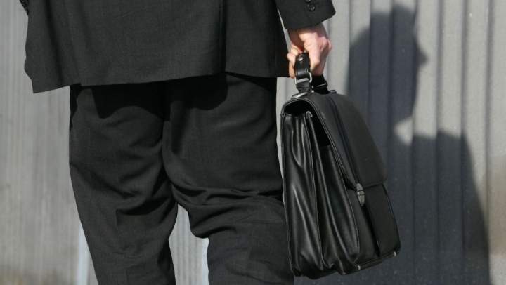 ALERTĂ în capitala Franței: Gara de Est a fost evacuată din cauza unei valize suspecte