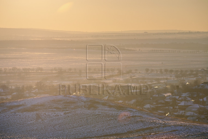 Peisaje de iarnă inedite. Cum arată Moldova în luna lui gerar (GALERIE FOTO)